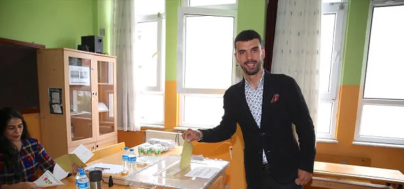 Kenan Sofuoğlu meclise girdi mi?