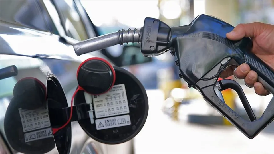 AKARYAKIT FİYATLARI GÜNCEL LİSTE:17 Aralık 2022 benzin, motorin, LPG fiyatları ne kadar, kaç TL? İstanbul, İzmir, Ankara...