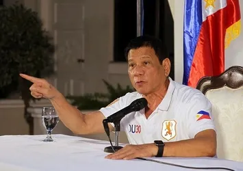 Duterte, BM'yi üyelikten ayrılmakla tehdit etti