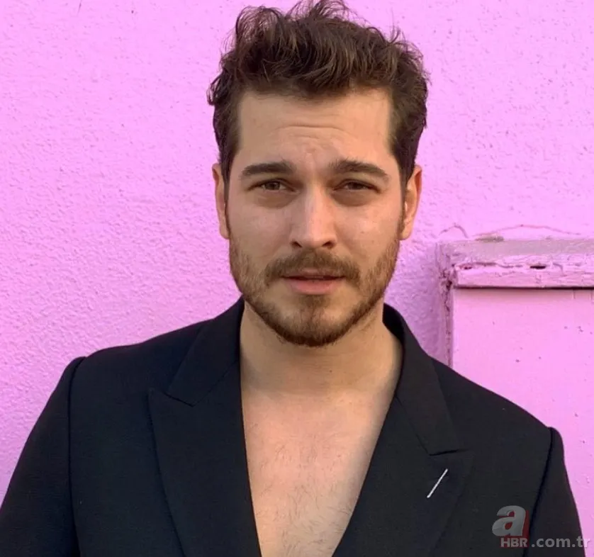 Ünlülerin çocukluk halleri: Gizem Karaca 20 yıl önceki fotoğrafını paylaştı 11