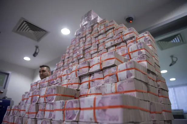 2024-yilbasi-milli-piyango-5000-ila-3000-tlyi-kazanan-numaralar-neler-31-aralik-mpi-1200-800-400-tl-kazanan-nu-1703947213967.jpg 2024 yılbaşı Milli Piyango 5000 ila 3000 TL'yi kazanan numaralar belli oldu mu? 31 Aralık MPİ 1.200-800-400 TL kazanan numaralar listesi... - 3