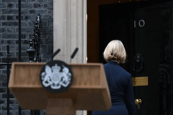 İngiltere’de Liz Truss’ın yerine kim geçecek? Boris Johnson geri gelir mi? A Haber Londra muhabiri Alpaslan Düven anlattı