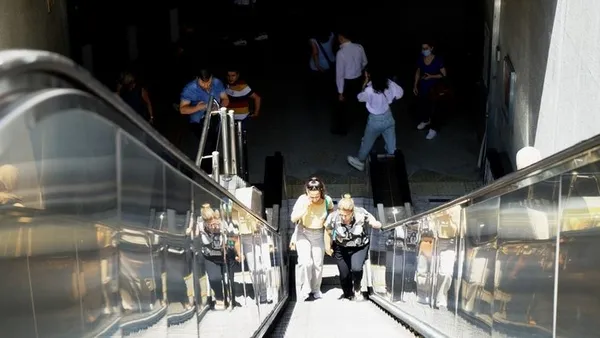 Ankara halkından Yavaş büyük tepki: Bırak metro yapmayı merdivenleri bile çalıştıramadın - 2