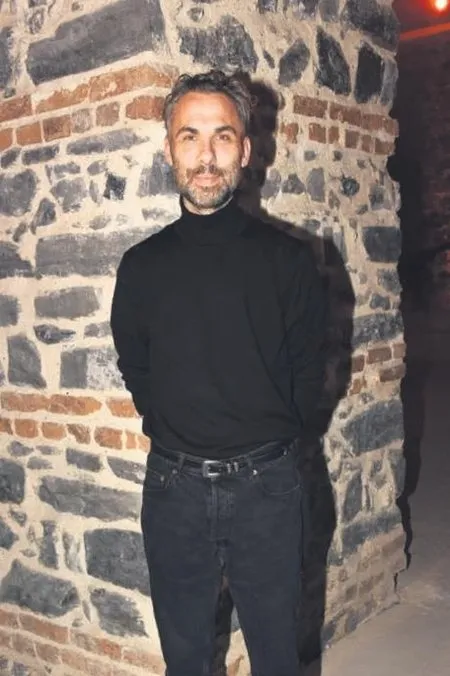 Arzu Sabancı ve Özge Ulusoy böyle pişti oldu!