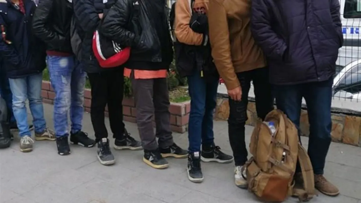 Edirne'de 13 düzensiz göçmen yakalandı