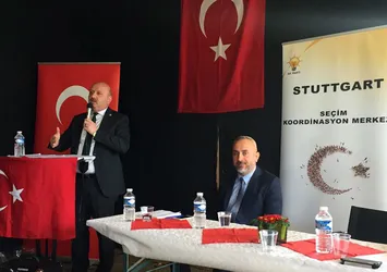 AK Partili vekil Almanya'nın yasağını deldi
