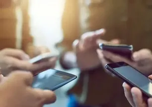 Sosyal medyaya yaş sınırında son aşama! Bakan Abdulkadir Uraloğlu duyurdu: Kapsamlı düzenleme hazırlıyoruz