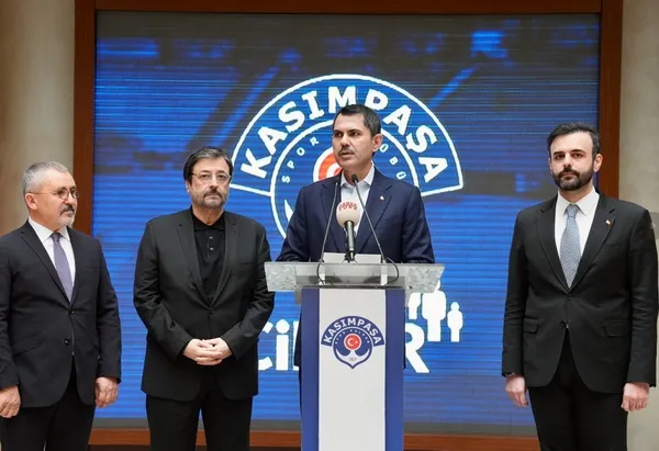 Cumhur İttifakı İBB Başkan adayı Murat Kurum Kasımpaşa Spor Kulübü’nü ziyaret etti! İstanbul her alanda olimpiyatlara, Avrupa şampiyonlarına hazırlanacak