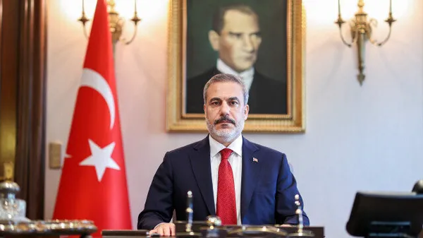 disisleri-bakani-hakan-fidan-hollandali-mevkidasi-ile-telefonda-gorustu-1699290414337.jpg Dışişleri Bakanı Hakan Fidan Hollandalı ve Çekyalı mevkidaşı ile telefonda görüştü - 3
