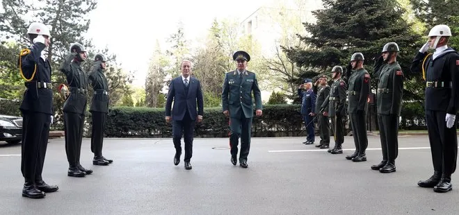 Milli Savunma Bakanı Hulusi Akar Kazakistan Savunma Bakanı Orgeneral Jaksylkov ile görüştü