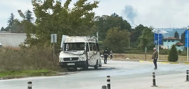 Sakarya’da ortaklarına kızan adam minibüsünü ateşe verdi