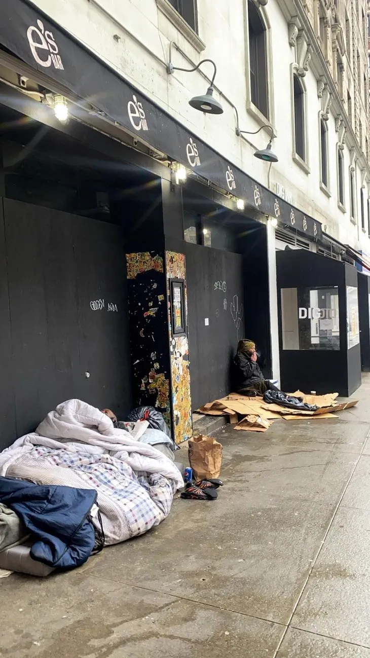 ABD’de korkutan manzara! Sokaklar evsizlerle doldu taştı