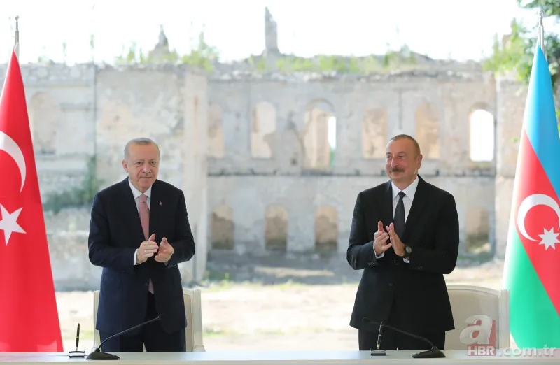 Başkan Erdoğan'dan Şuşa'ya tarihi ziyaret! Türkiye ve Azerbaycan imzaları attı 12