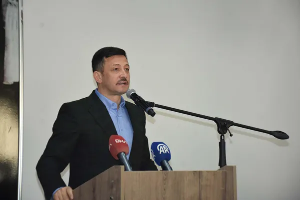 1706807618795.jpg Cumhur İttifakı İzmir Büyükşehir Belediye Başkan adayı Hamza Dağ DİSK üyesi belediye işçisiyle konuştu: Kimseyi işten çıkarmayacağız! - 2