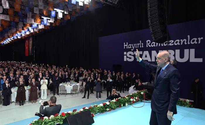 baskan-erdogan-irana-saldirilardan-uzuntu-ve-endise-duyuyoruz-1772306193825.jpg Başkan Erdoğan: "İran'a saldırılardan üzüntü ve endişe duyuyoruz" - 7