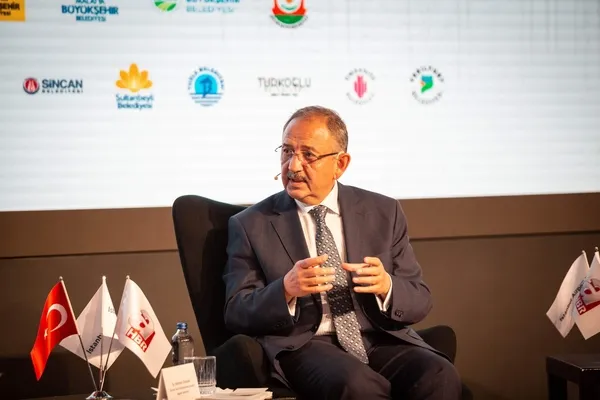 Son dakika: A Haber’den Yerel Yönetimler Zirvesi! Belediyeciliğin kalbi Turkuvaz'da attı