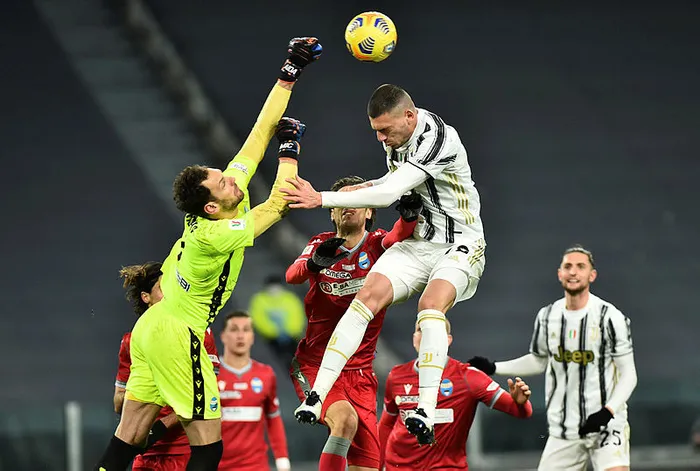 İtalya Kupası'nda Spal’ı 4-0 yenen Juventus yarı finale yükseldi - 7