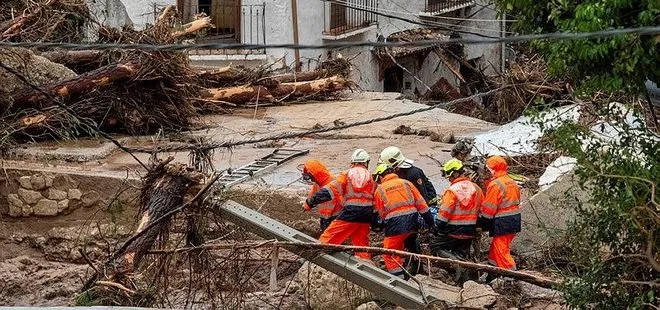 İspanya’da sel felaketi! En az 72 kişi hayatını kaybetti