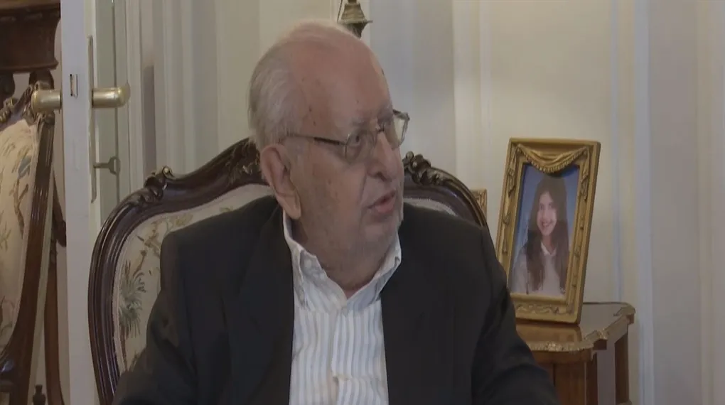 Hüsamettin Cindoruk hayatını kaybetti