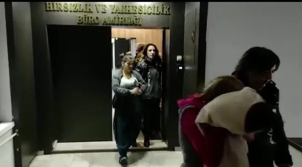 her-biri-suc-makinasi-kilik-degistirmek-ise-yaramadi-198-farkli-kamera-incelenerek-tespit-edildiler-1674113581207.jpg Her biri suç makinası! Kılık değiştirmek işe yaramadı: 198 farklı kamera incelenerek tespit edildiler - 5