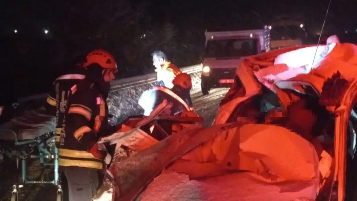 Erzurum'da can pazarı! Cip ile tır kafa kafaya çarpıştı: 4 ölü