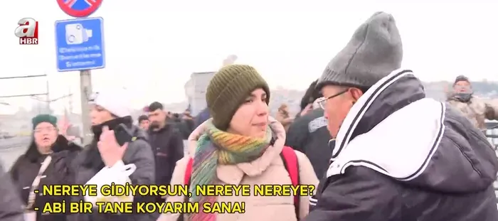 galata-koprusunde-akilalmaz-olay-balik-dolu-kovayi-denize-bosaltti-1770534594567.jpeg Galata Köprüsü’nde akılalmaz olay! Balık dolu kovayı denize boşalttı - 2