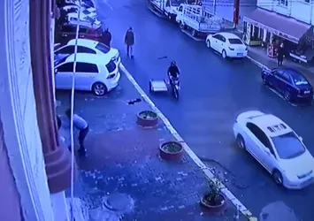 Esenyurt'ta dehşet: Falçata ile kafasını kazımaya çalıştı