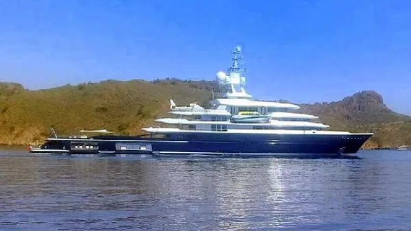 Rus milyarder ultra lüks yatıyla Marmaris'te - 1