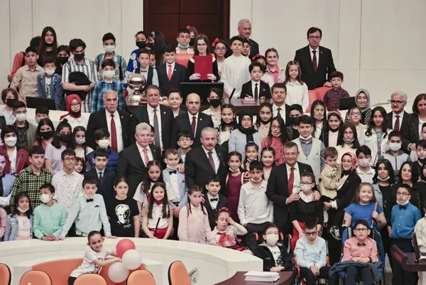 Son dakika: Türkiye Büyük Millet Meclisi 102 yaşında: Devlet erkanından Anıtkabir’e ziyaret!