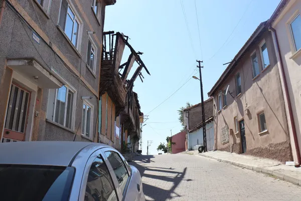 Tarihi evler çöküyor mahalle sakinleri endişeli - 1