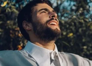 Hercai'nin Miran'ı Akın Akınözü'nün annesi de oyuncu çıktı!