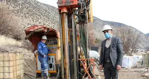 Bu ilçenin taşı toprağı altın