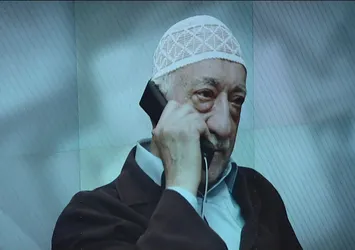 Teröristbaşı Gülen'e usulsüz pasaport