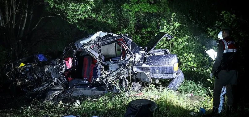 Bursa'da korkunç kaza: 3 ölü, 3 yaralı