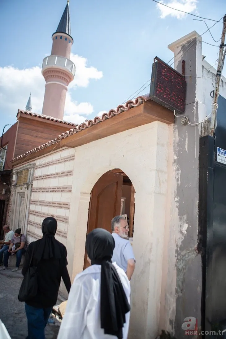 İstanbul’da Lala Hayrettin Bey Camii yeniden ibadete açıldı!