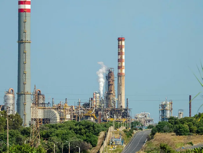 AB ülkelerinden karar: Rusya’dan petrol alımını yasakladık