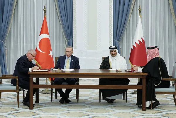 Başkan Recep Tayyip Erdoğan'dan Katar'da diplomasi zirvesi! 12 kritik anlaşma imzalandı - 3