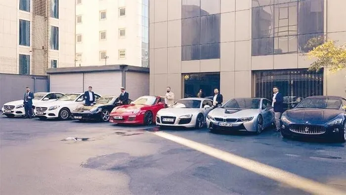 Son dakika: ‘Evim’ görünümlü saadet zinciri! Markette reyoncuydu Ferrari aldı - 2