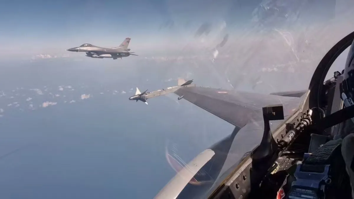 Karadeniz’de F-16'larla eğitim uçuşu
