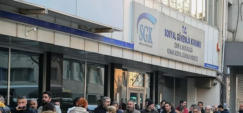 SGK'dan EYT mesaisi! Çalışma saatleri değişti | Cumartesi günü de çalışacaklar