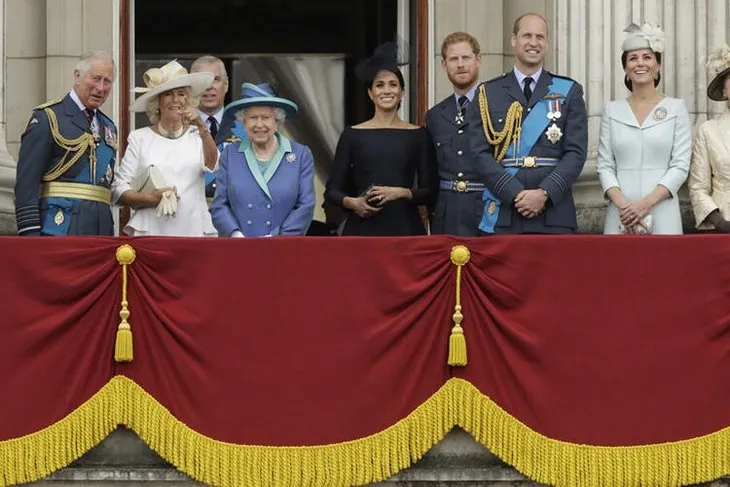 Prens Harry ve Meghan Markle’ın ırkçılık suçlamalarına Kraliçe Elizabeth’den cevap geldi