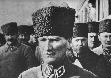 Mustafa Kemal Atatürk'ün sevdiği şarkı ve türküler neler? Atatürk hangi şarkıları severdi?