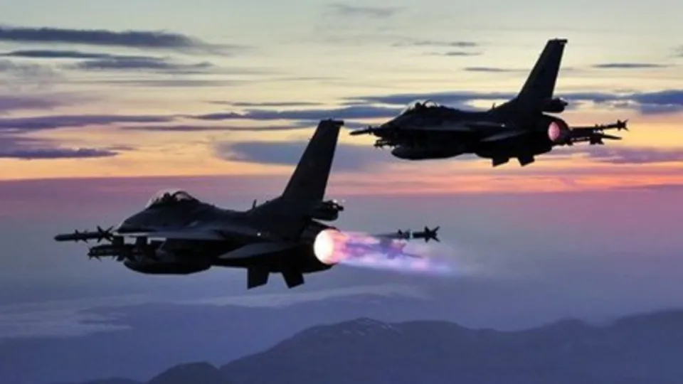 Irak kuzeyinde PKK hedefleri vuruldu!