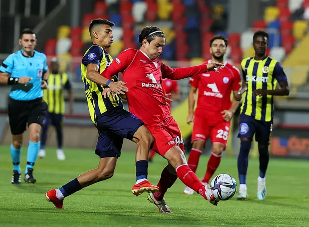 Enis Destan kimdir, kaç yaşında? Trabzonspor'un yeni transferi Enis Desten hangi takımlarda oynadı? - 1