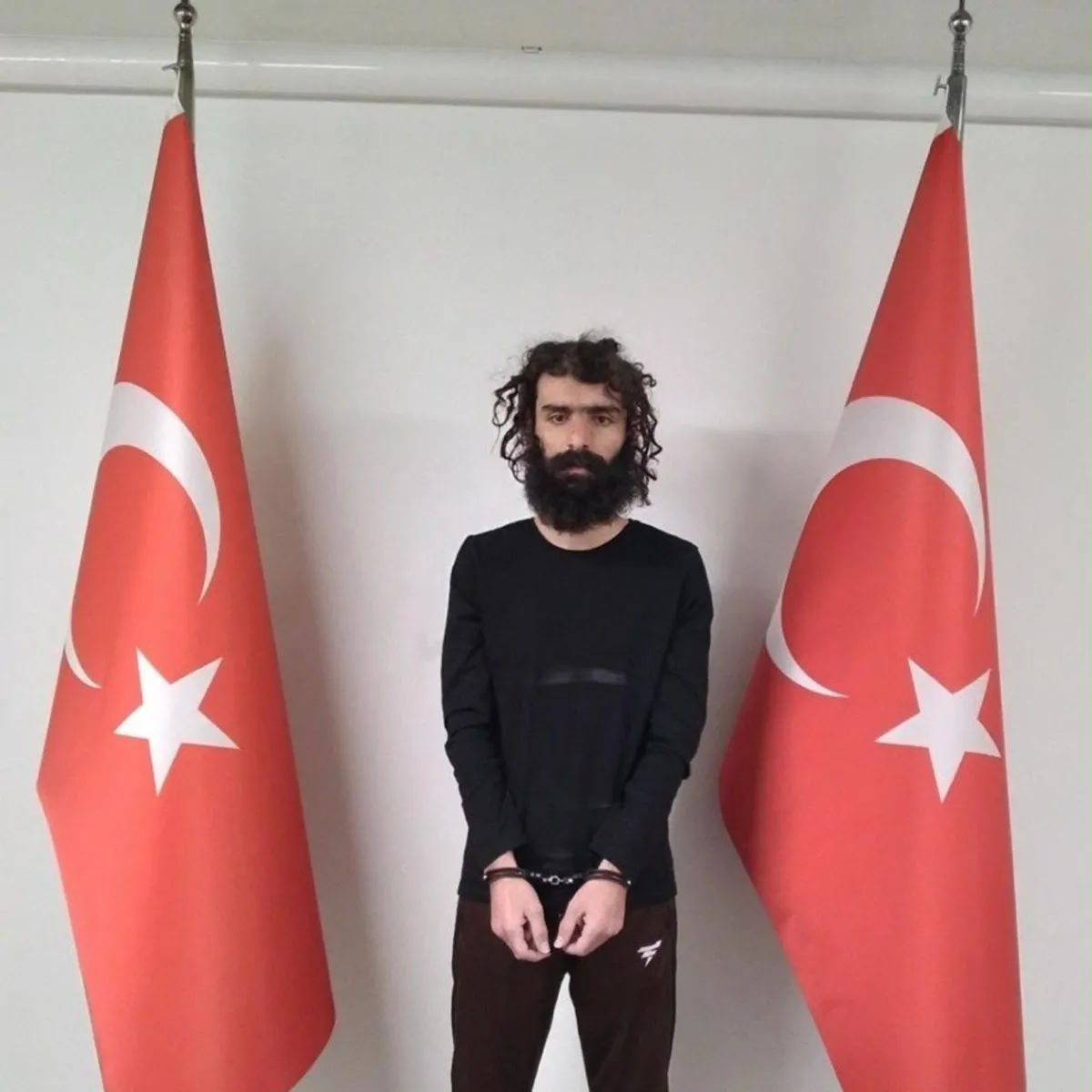 MİT'ten Afganistan-Pakistan hattında darbe: DEAŞ'lı terörist Uğur Bahadır paketlenip Türkiye'ye getirildi!