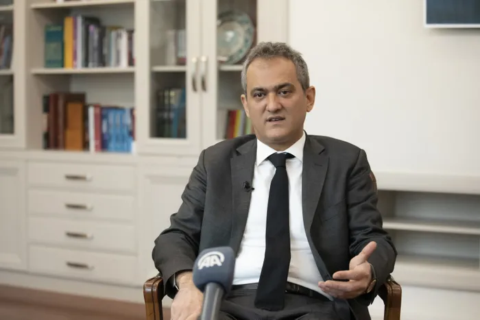 Son dakika: Milli Eğitim Bakanı Mahmut Özer’den Öğretmenlik Meslek Kanununa ilişkin açıklama: 60 yıllık özlem sona erdi