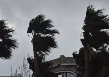 Meteorolojiden kuvvetli rüzgar uyarısı