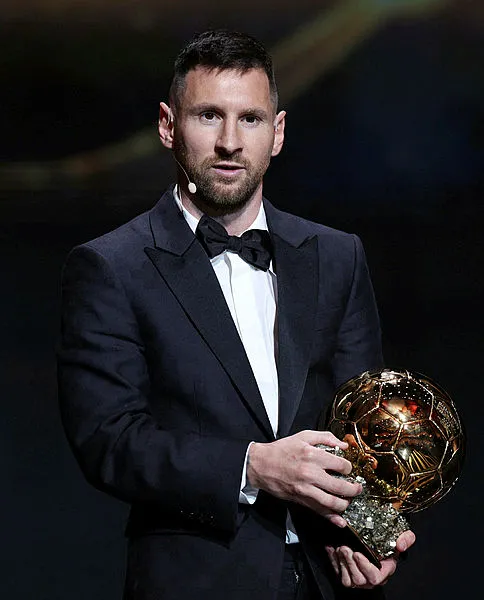 Futbol dünyasının en prestijli ödülü Ballon d’Or Lionel Messi’nin oldu