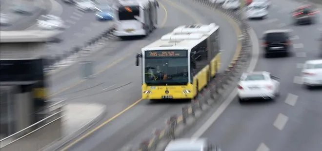 Yine metrobüs yine yangın! Yolcular tahliye edildi: Alevlere sürücü müdahale etti