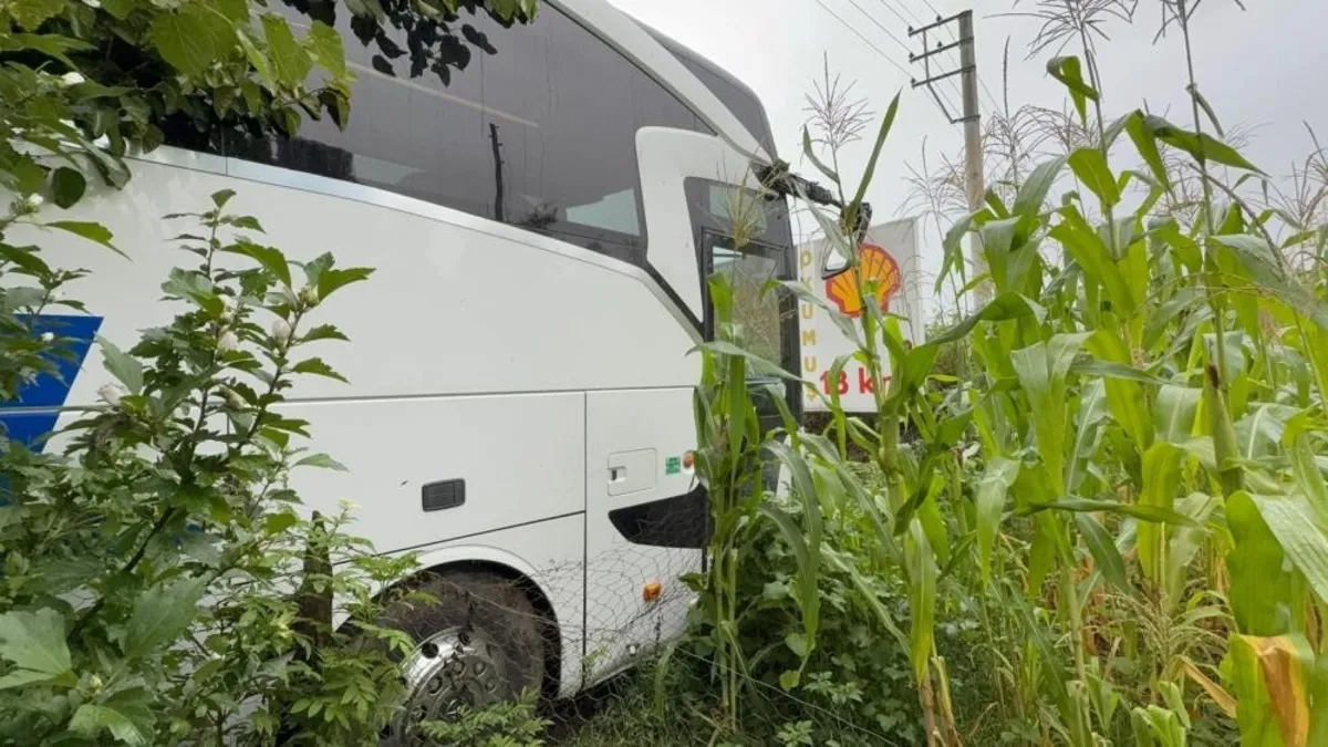Samsun'da kamyonete branda çeken kişilere otobüs çarptı: 1 ölü 1 yaralı